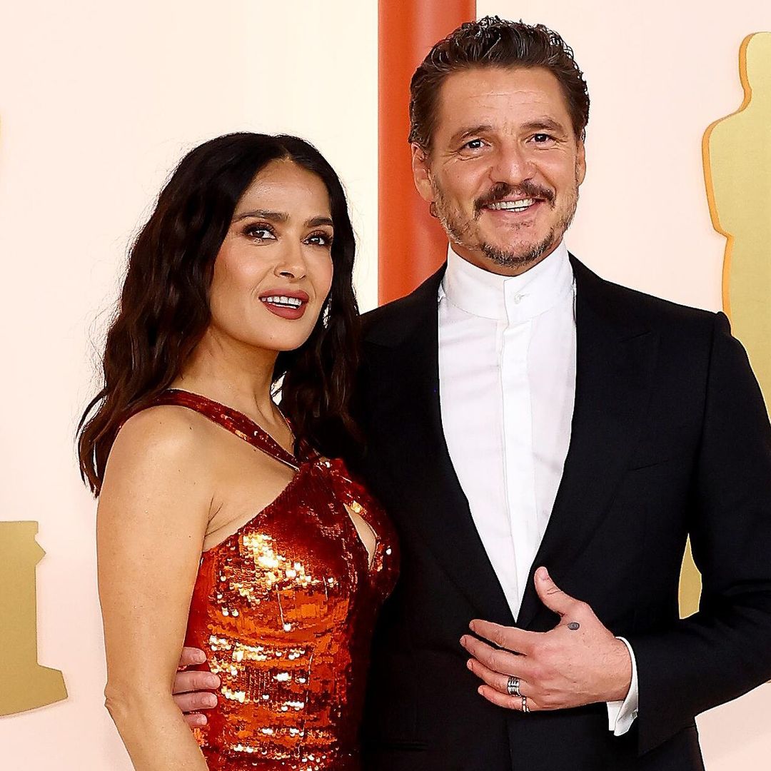 salma hayek y pedro pascal