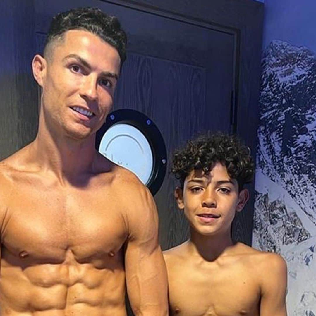 Cristiano Ronaldo Jr, de 11 años, igual que papá hasta en los abdominales