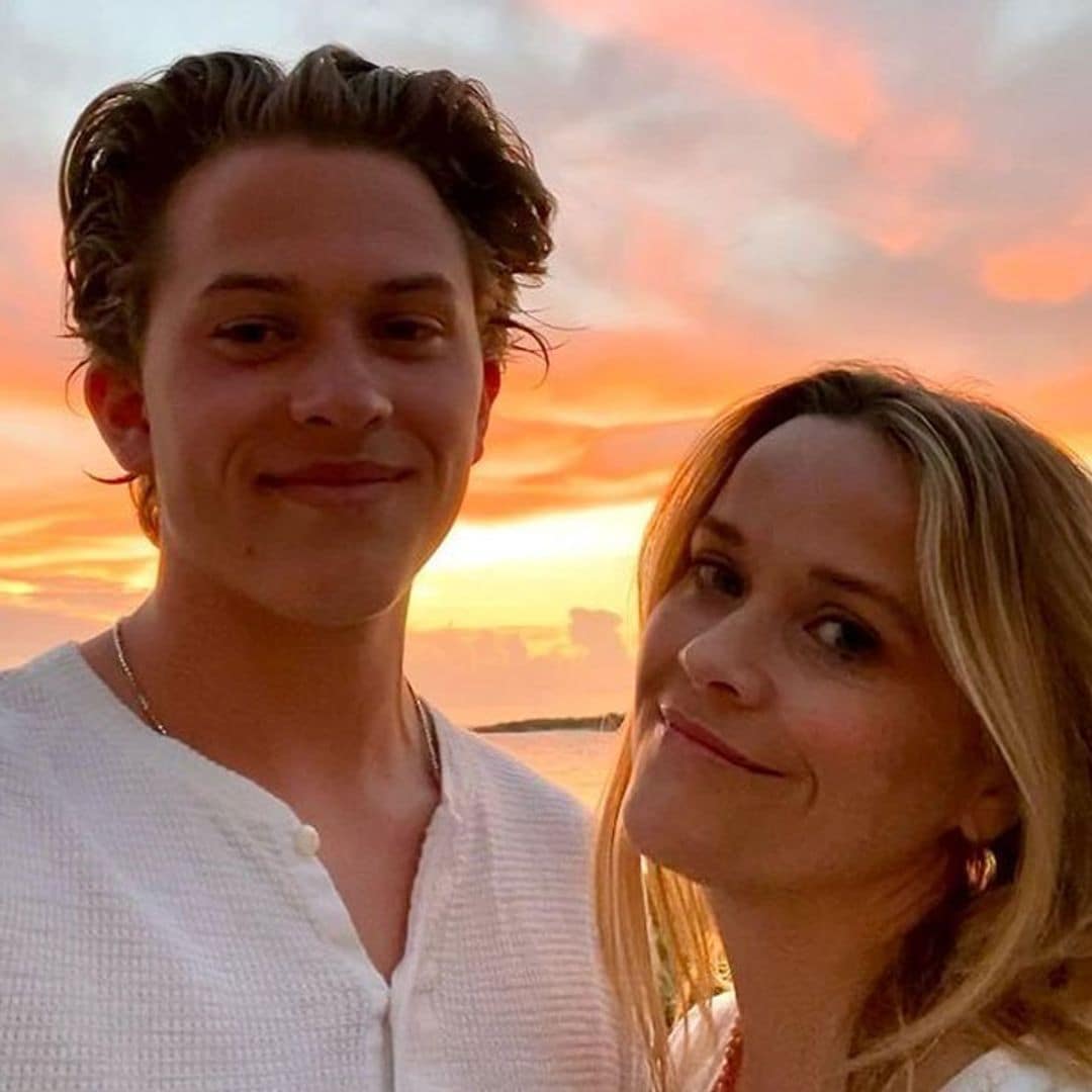 Productor musical, muy unido a su familia... así es Deacon, el hijo de Reese Witherspoon que ha cumplido 18 años