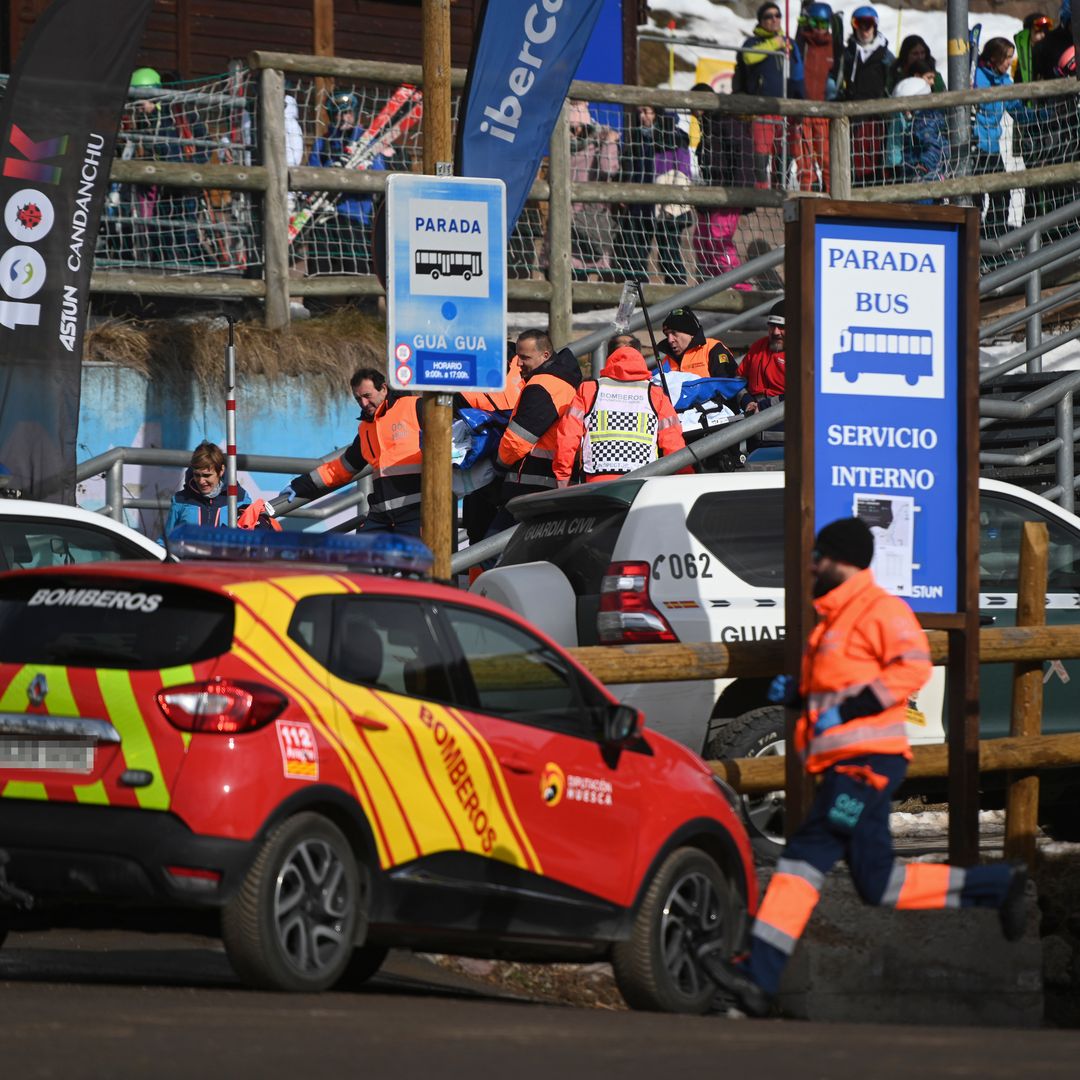 Sobrecogedor accidente de esquí en Astún: un telesilla se precipita desde varios metros de altura