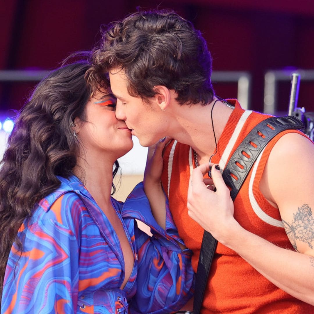 Camila Cabello y Shawn Mendes, Camilo y Evaluna.... parejas que también nos enamoraron en el escenario