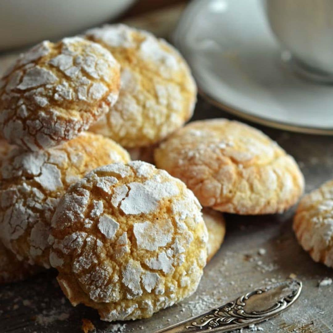 Tiernas, vistosas y muy ricas: así son las galletas craqueladas