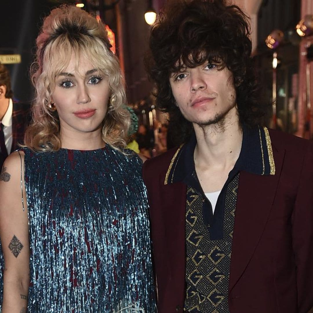 Miley Cyrus, amor a la mexicana con su particular Jim Morrison