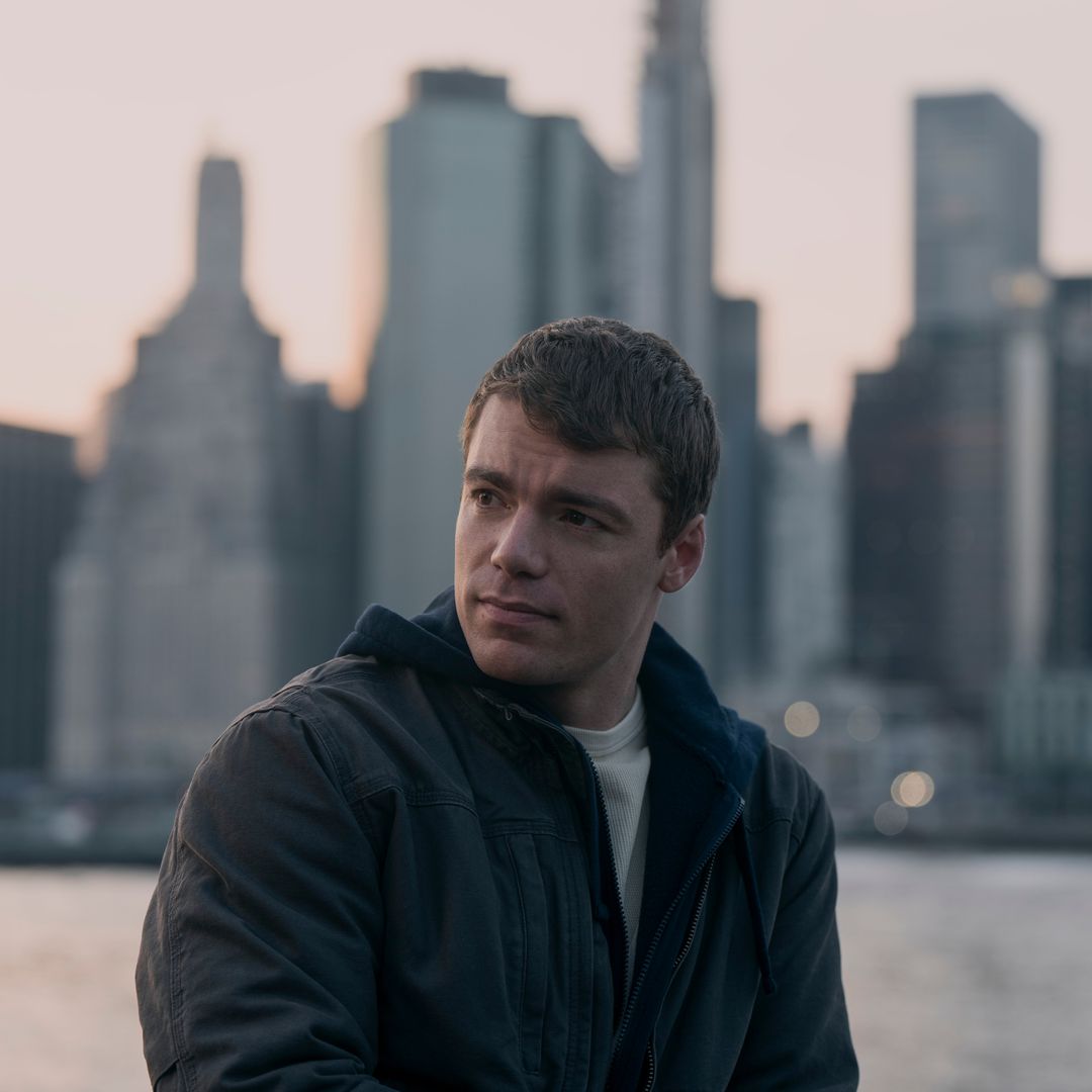 El lado más personal de Gabriel Basso, estrella de 'Agente nocturno', la serie de Netflix que arrasa con su segunda temporada