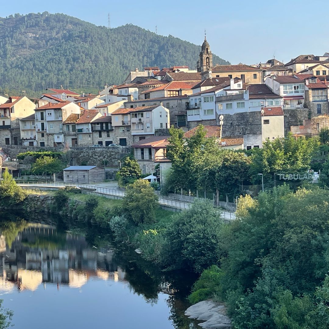 Ribadavia, en Ourense, reconocido por la realización de eventos culturales singulares en los premios a los Pueblos Mágicos de España en 2025