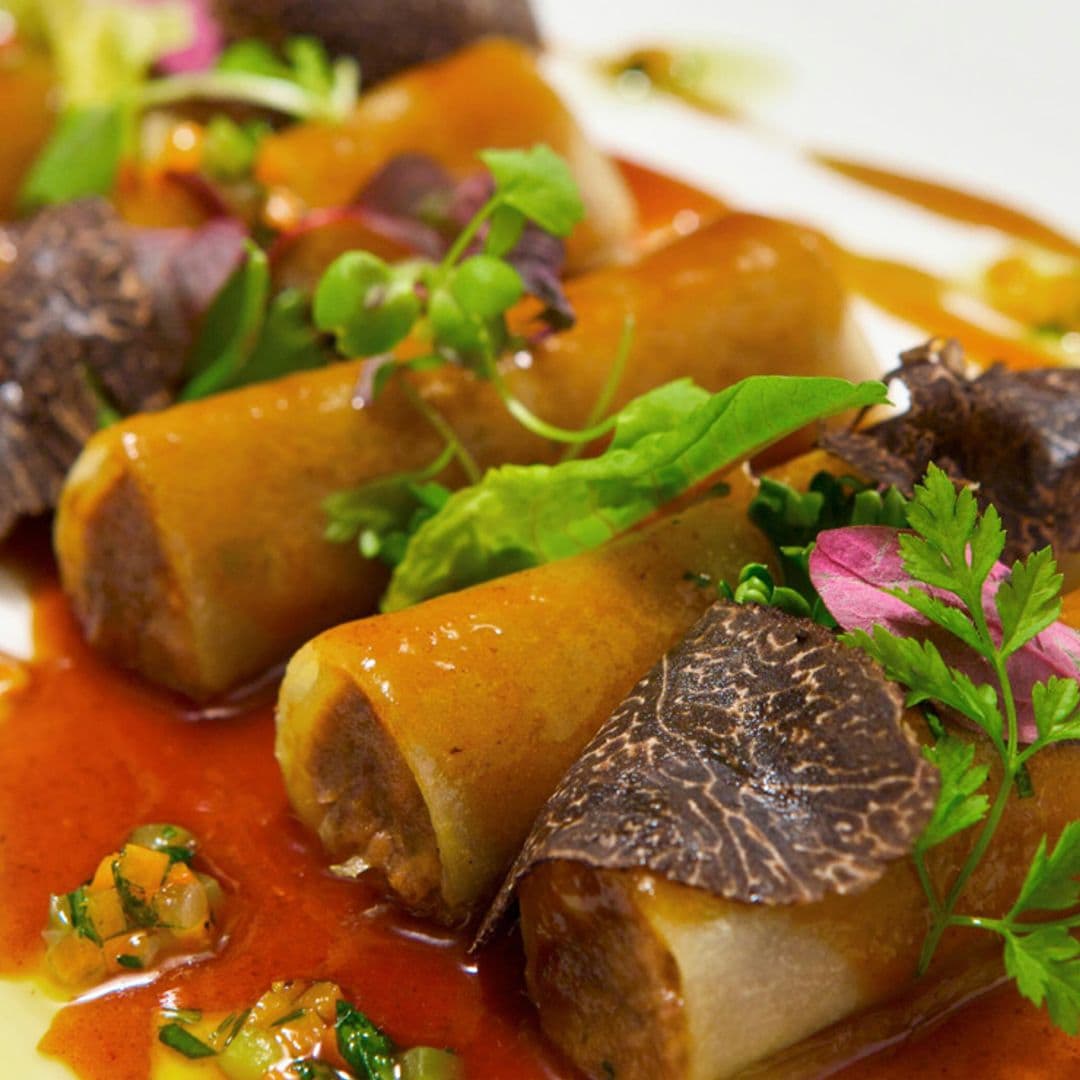 Canelones de patata rellenos de estofado