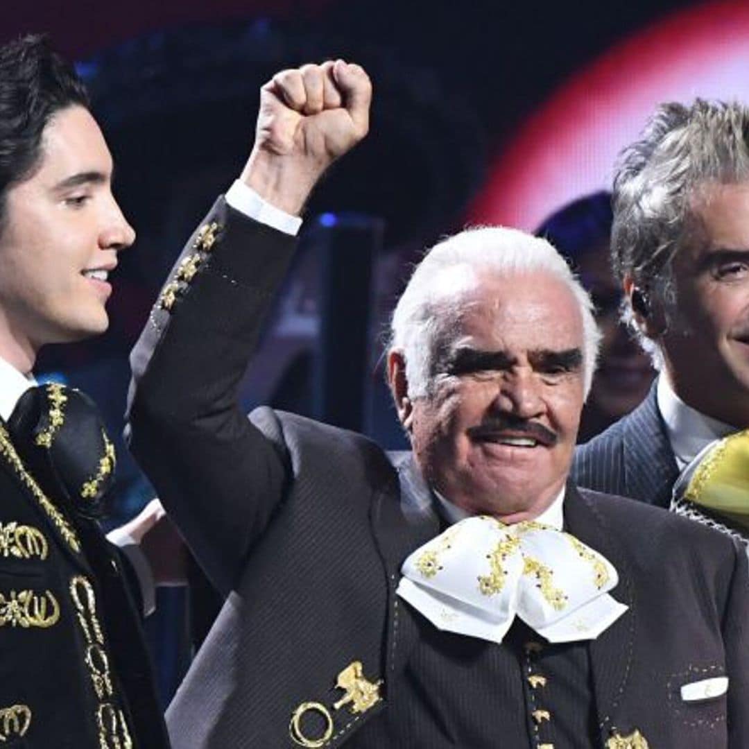 Vicente Fernández, su última presentación en vivo junto a su hijo y nieto