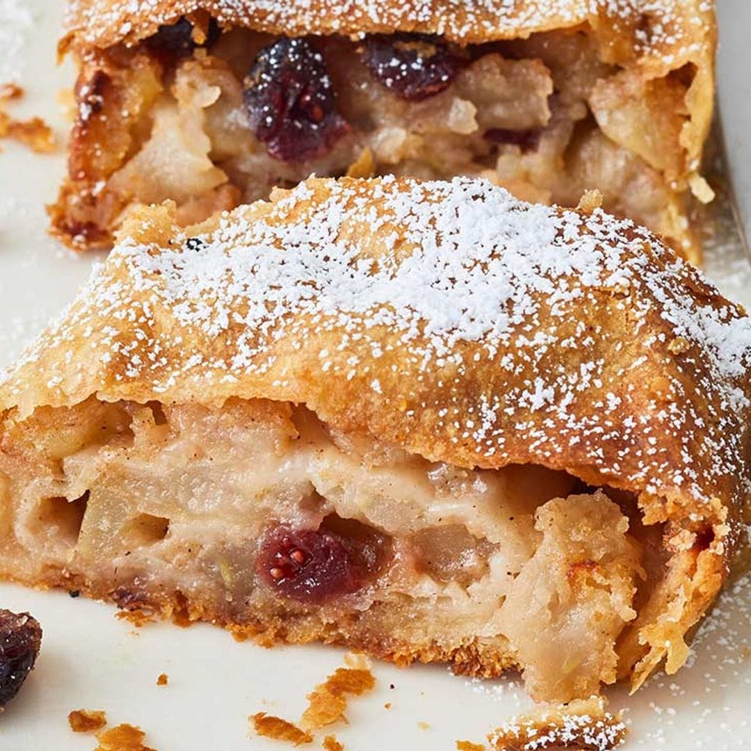 Strudel de manzana y arándanos