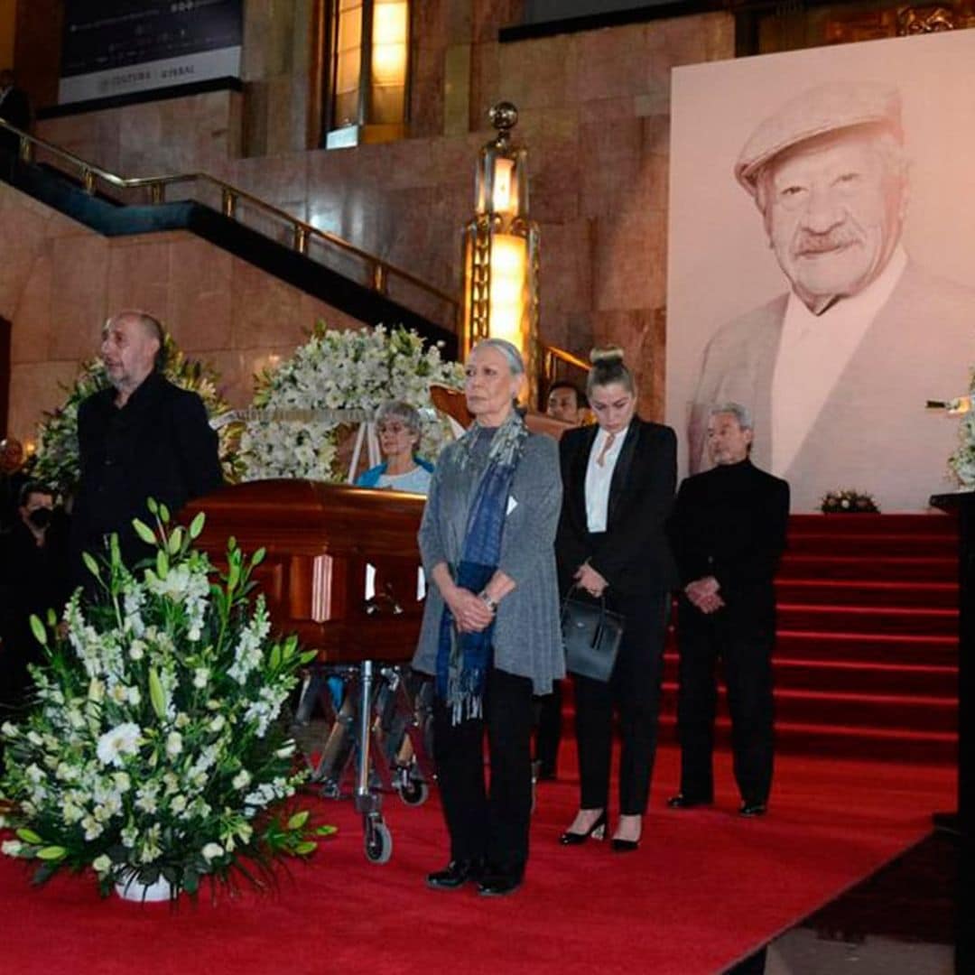 Familiares y amigos despiden a don Ignacio López Tarso con un homenaje en Bellas Artes