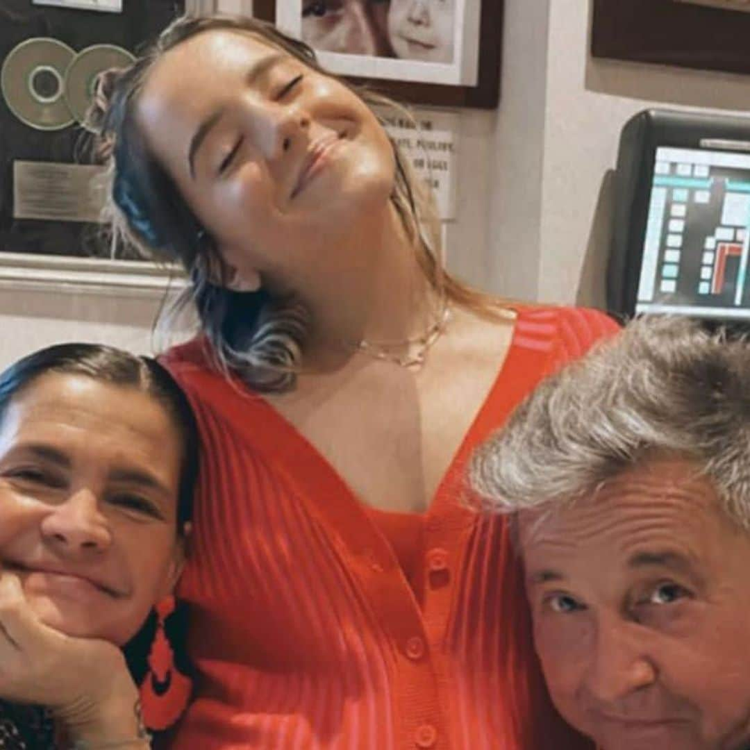 Así fue el emotivo reencuentro en Madrid de Ricardo Montaner y su esposa con Evaluna y la pequeña Índigo