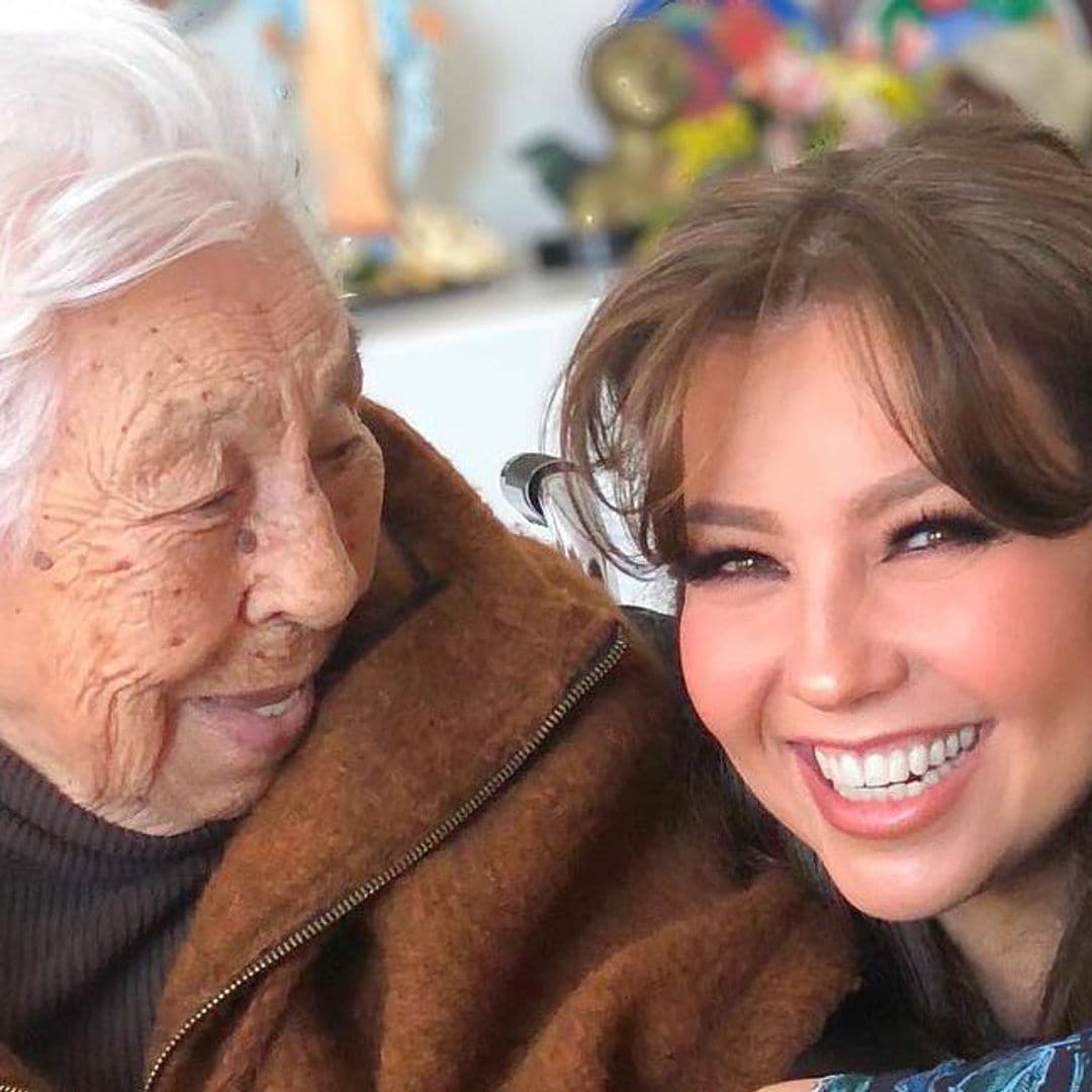 Thalía celebra a la distancia el cumpleaños número 102 de su abuela