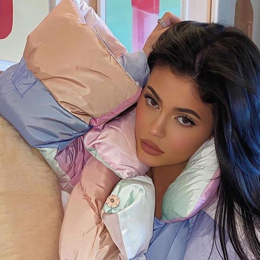 Kylie Jenner responde a las críticas sobre los dedos de sus pies