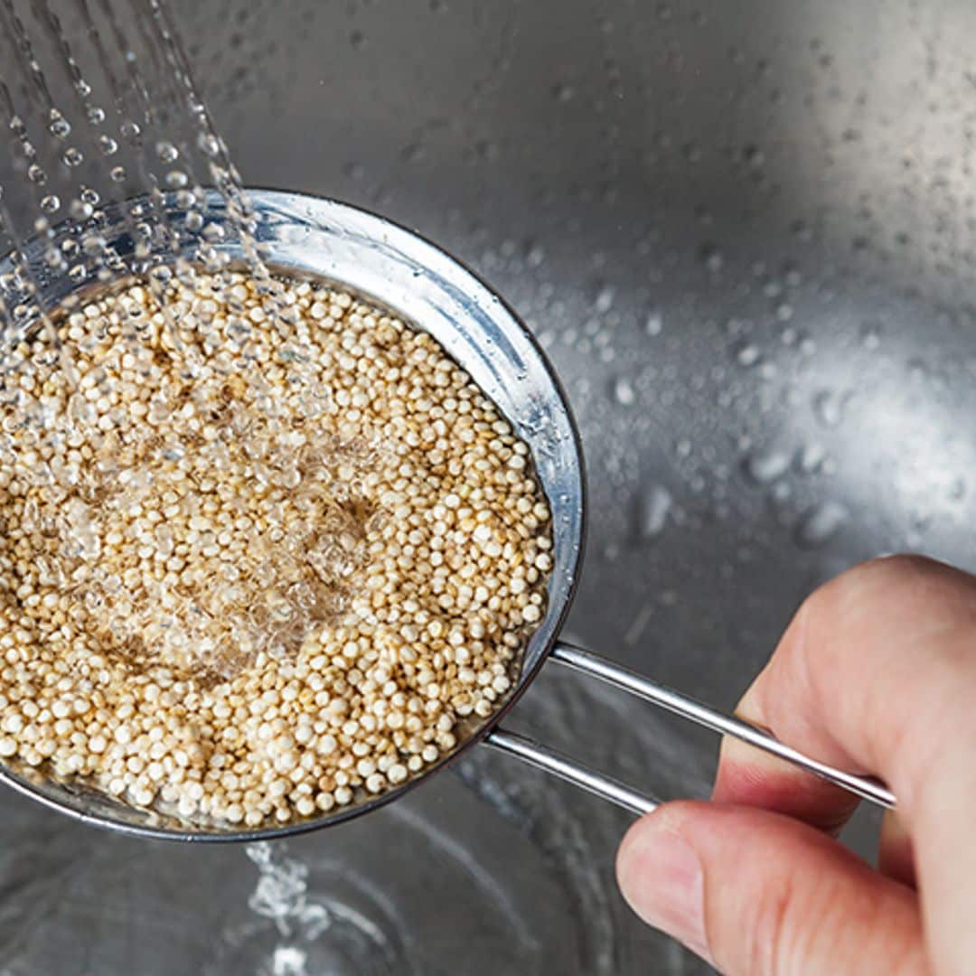 ¿Por qué tienes que lavar la quinoa antes de cocinarla?