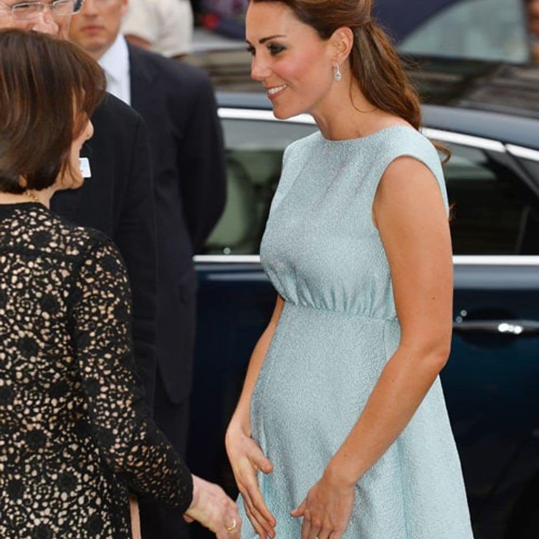 ¡Por fin! La 'pancita' de Kate Middleton toma forma en el sexto mes de embarazo