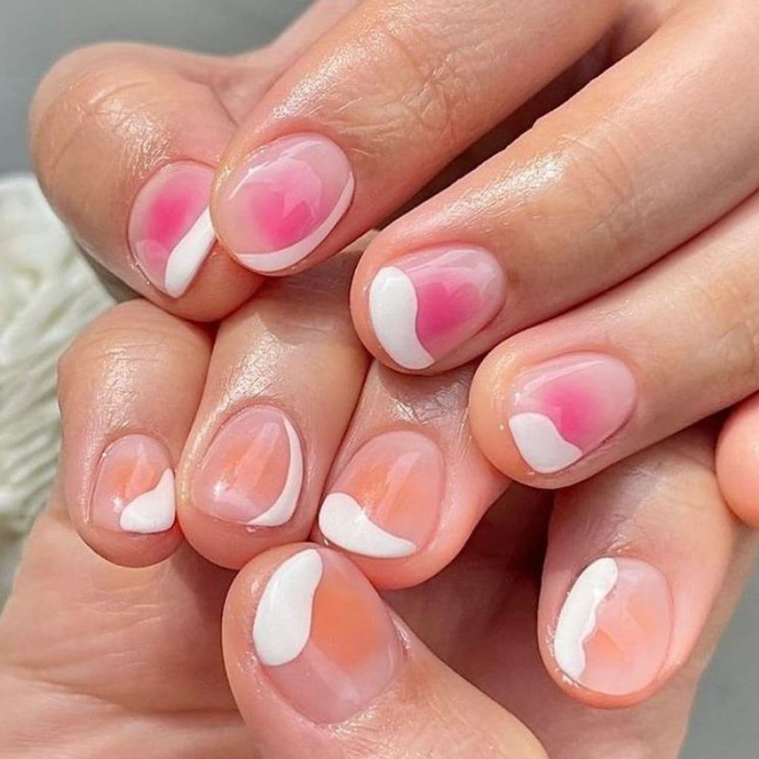 Se llaman 'cheek nails' y es la manicura más pedida por las coreanas, ¿te apuntas a la tendencia?