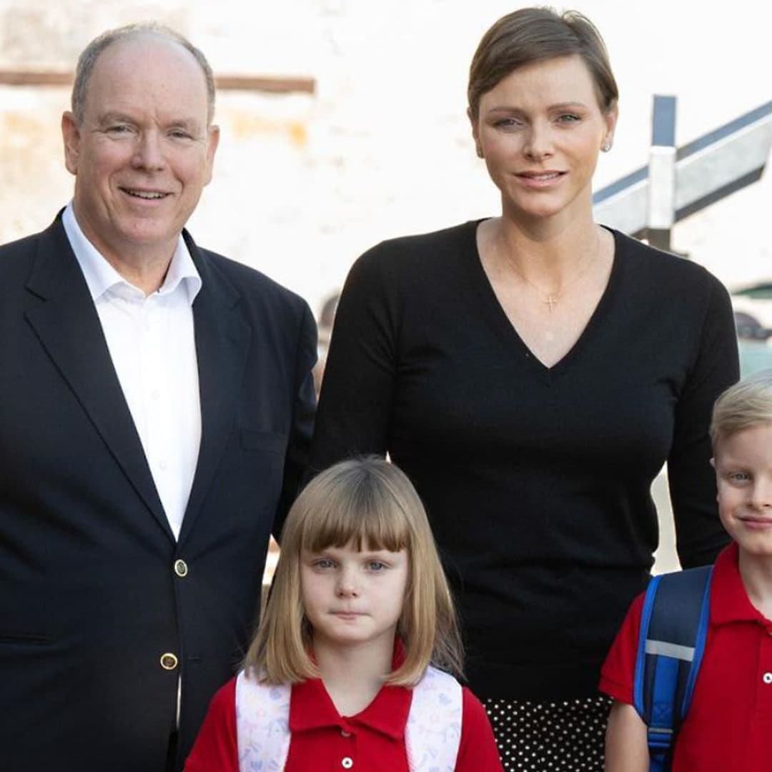 Alberto y Charlene de Mónaco, juntos con sus hijos en la vuelta al cole tras desmentir los rumores de crisis