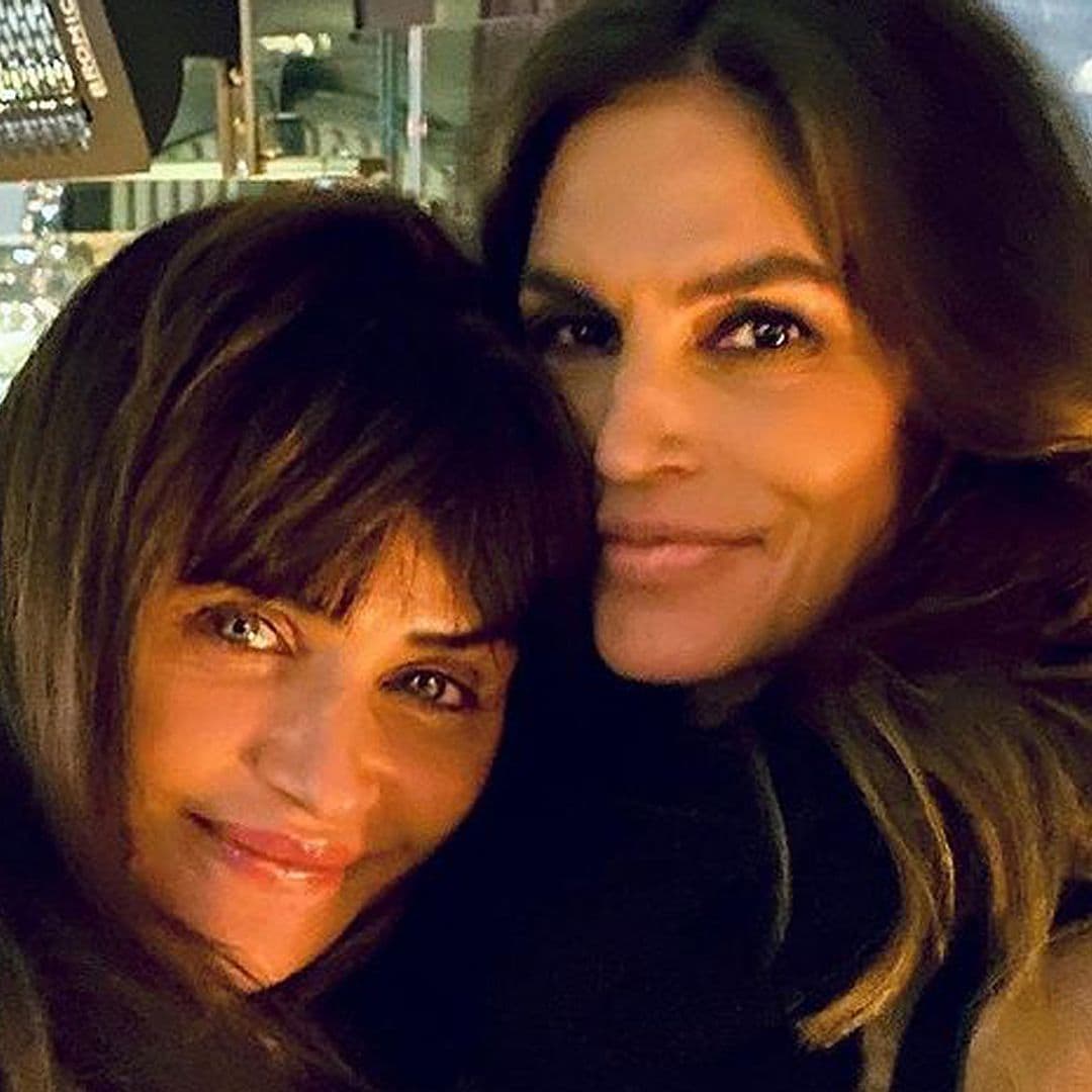 Cindy Crawford y Helena Christensen: reencuentro de supermodelos por Navidad