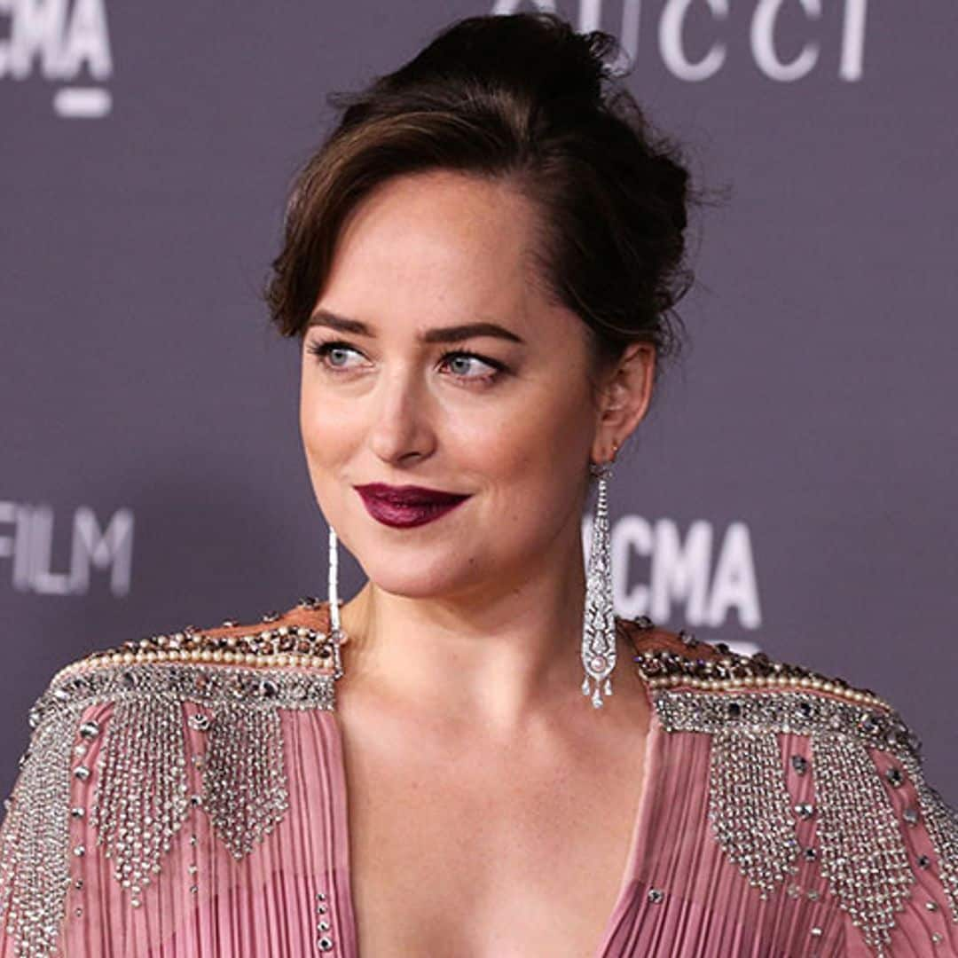 ¿Qué marca firma los 'looks' más provocadores de Dakota Johnson en ‘50 sombras liberadas’?