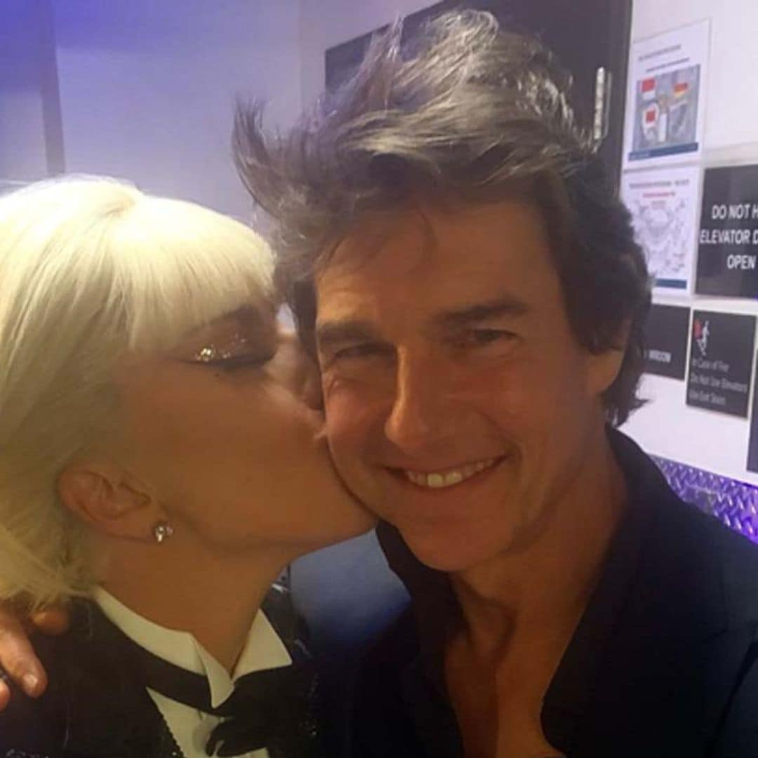 ¡Sorpresa! Tom Cruise y Lady Gaga sellan sus amistad con un apasionado beso