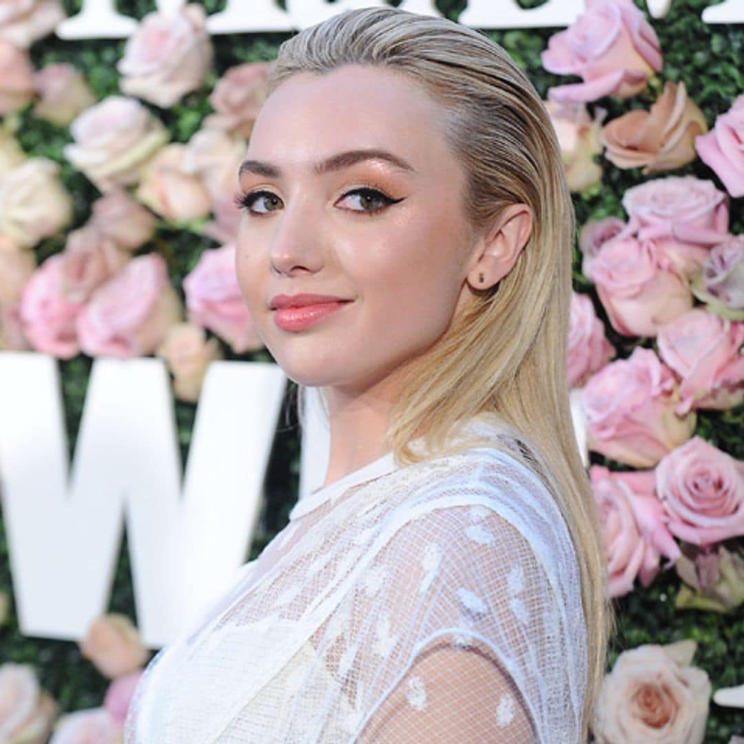 Confirmado: Peyton List tiene el 'look' de fiesta alternativo perfecto