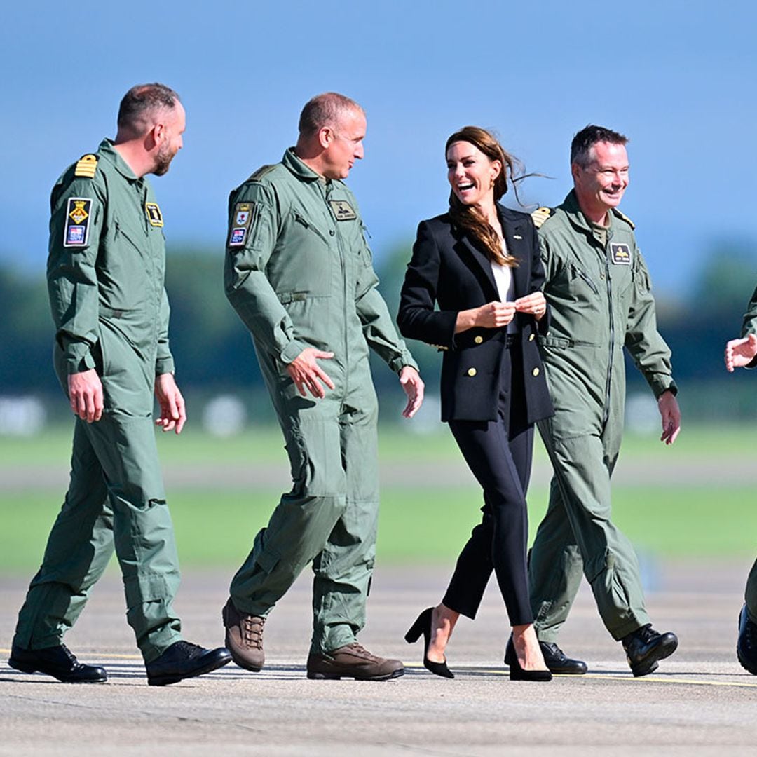 El práctico look que Kate eligió para su momento Top Gun