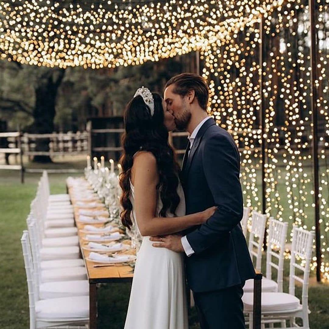 Microluces, bombillas, neones... las tendencias en iluminación que transformarán tu boda