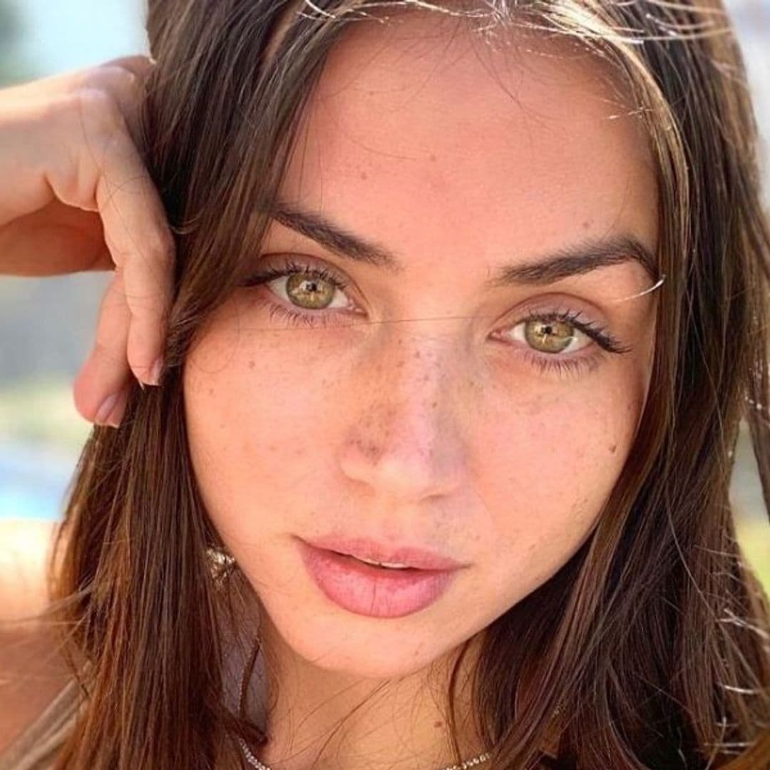 Las cremas antiedad sin las que Ana de Armas y estas 'celebs' no pueden vivir