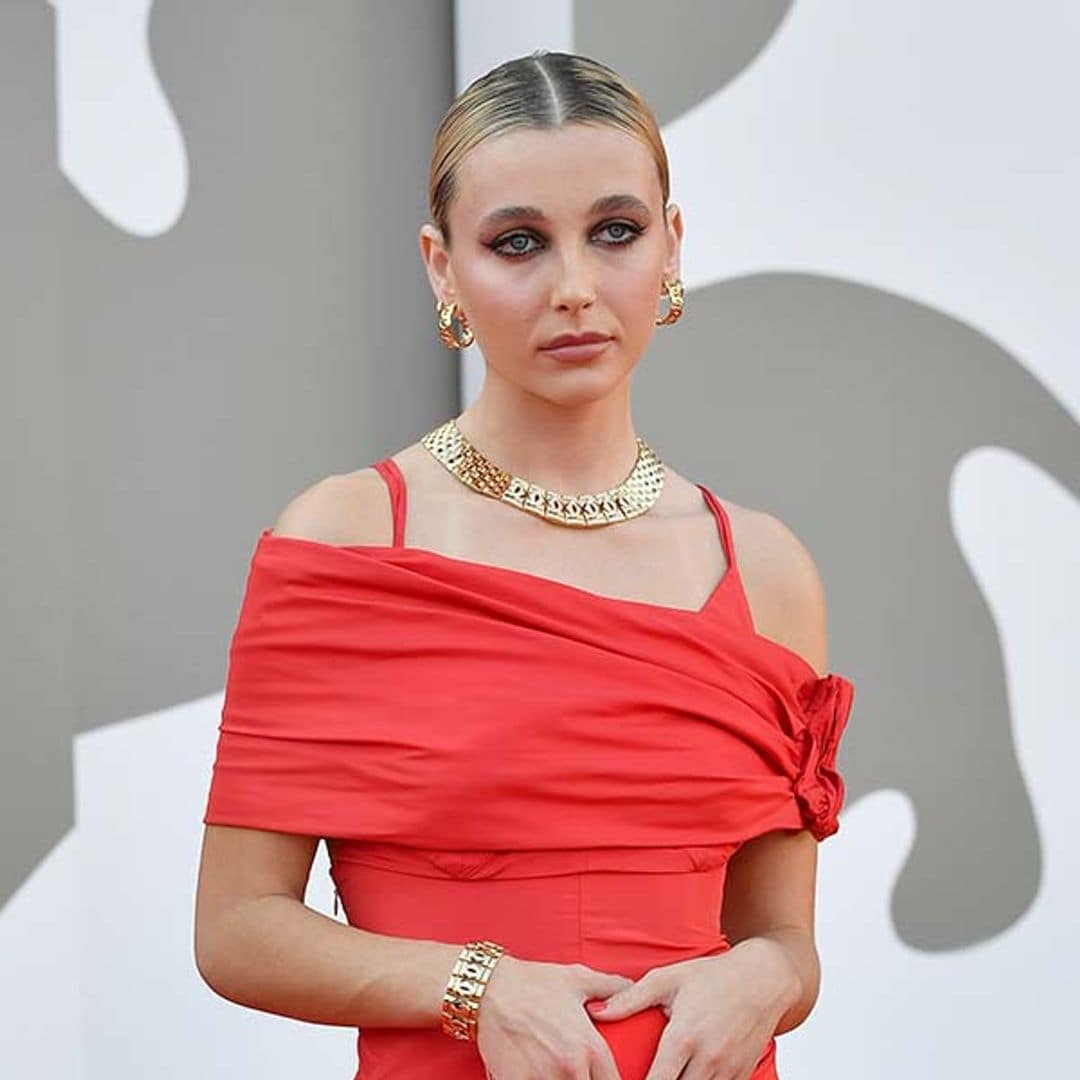 La historia detrás del increíble vestido 'vintage' con el que Emma Chamberlain ha impactado en Venecia