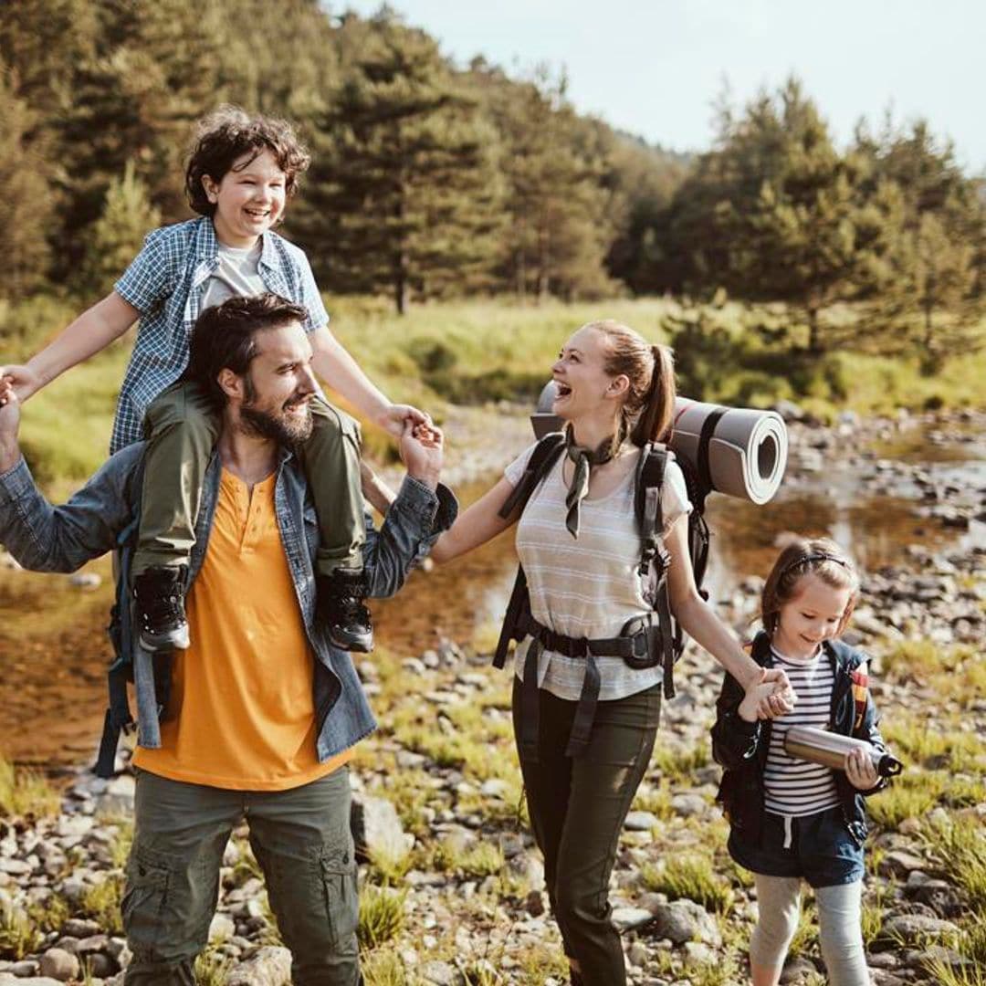 7 rutas de senderismo por España perfectas para hacer con niños