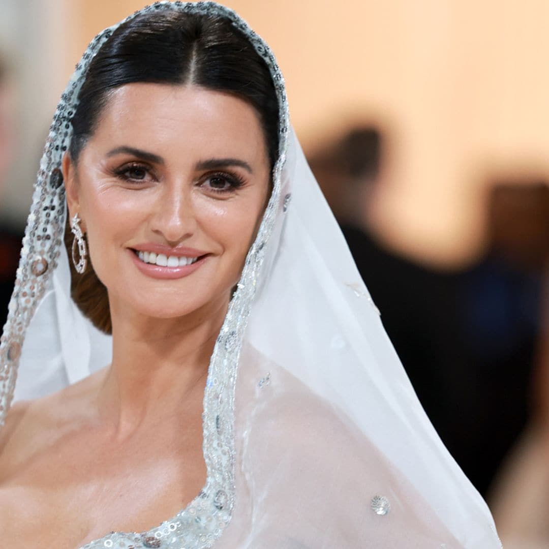 Penélope Cruz cuenta que quiso adoptar a un niño antes de su matrimonio con Javier Bardem