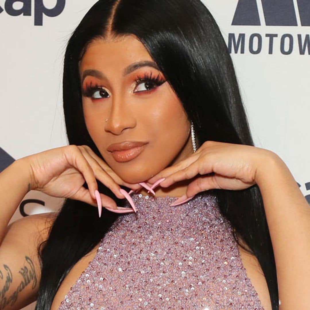 ¡Como por arte de magia! El truco de Cardi B para afinar sus facciones