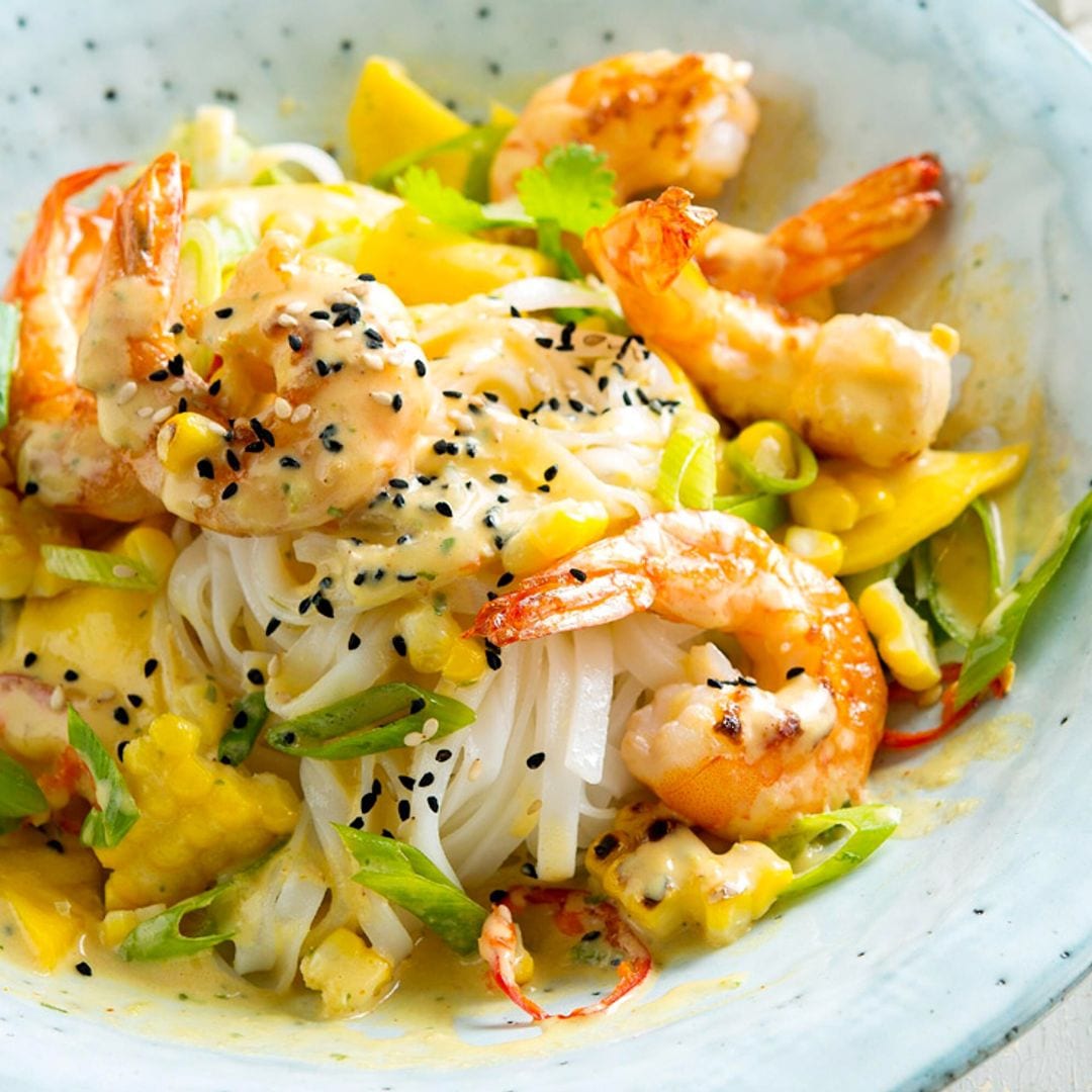 Ensalada de gambas y tallarines