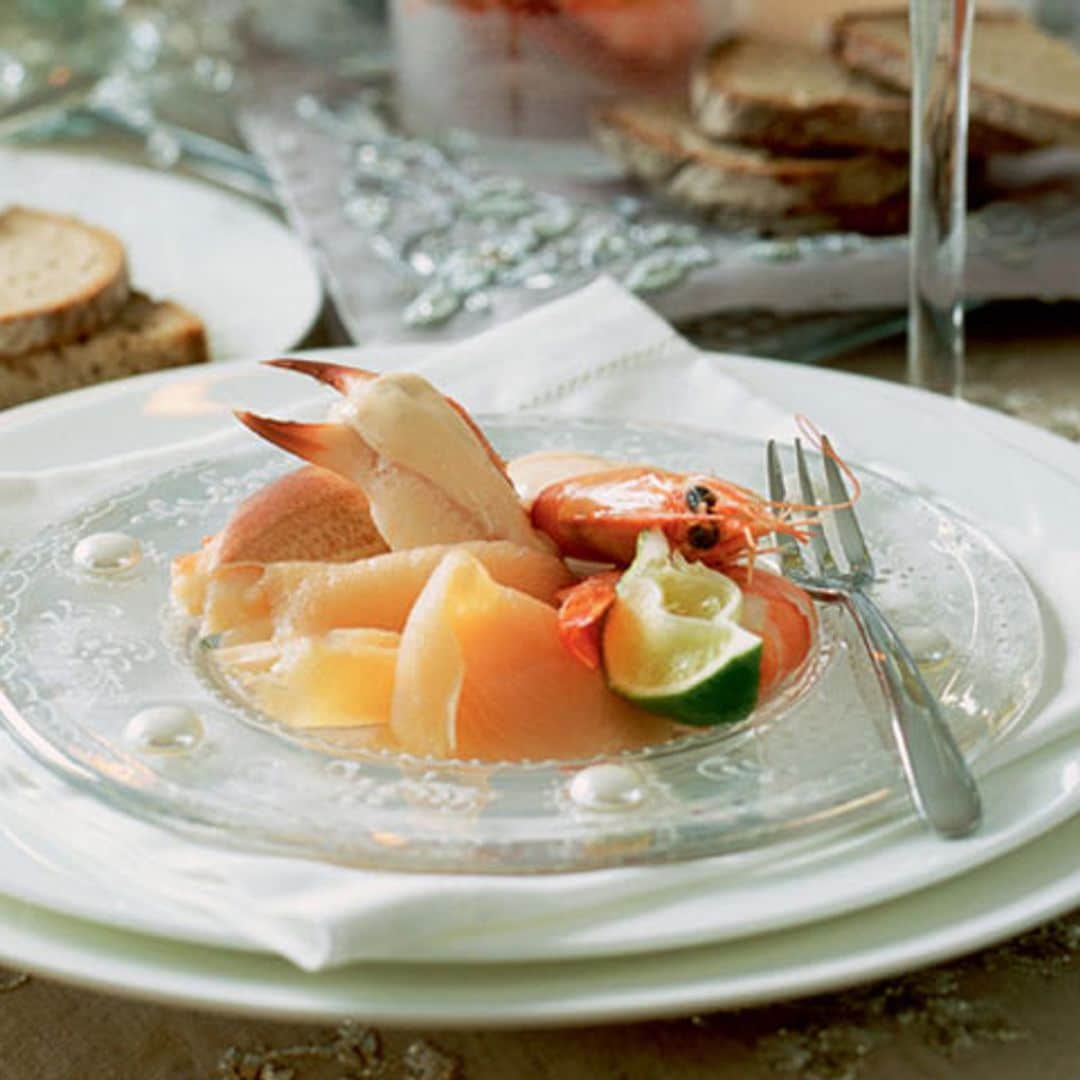 Ensalada de mariscos y bacalao ahumado con mayonesa de lima