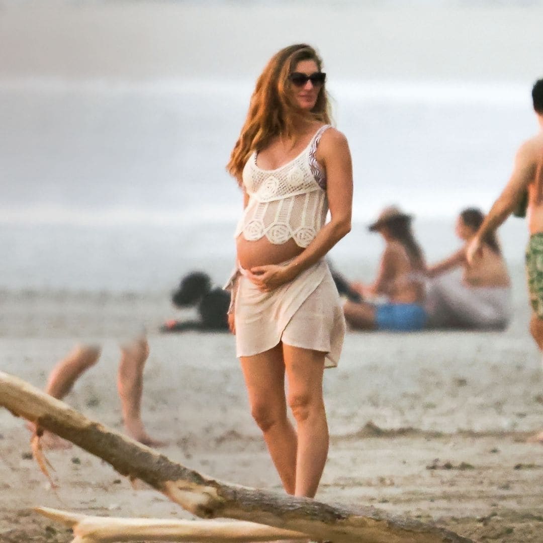 Gisele Bündchen, una impresionante premamá en la playa, en la recta final de su embarazo