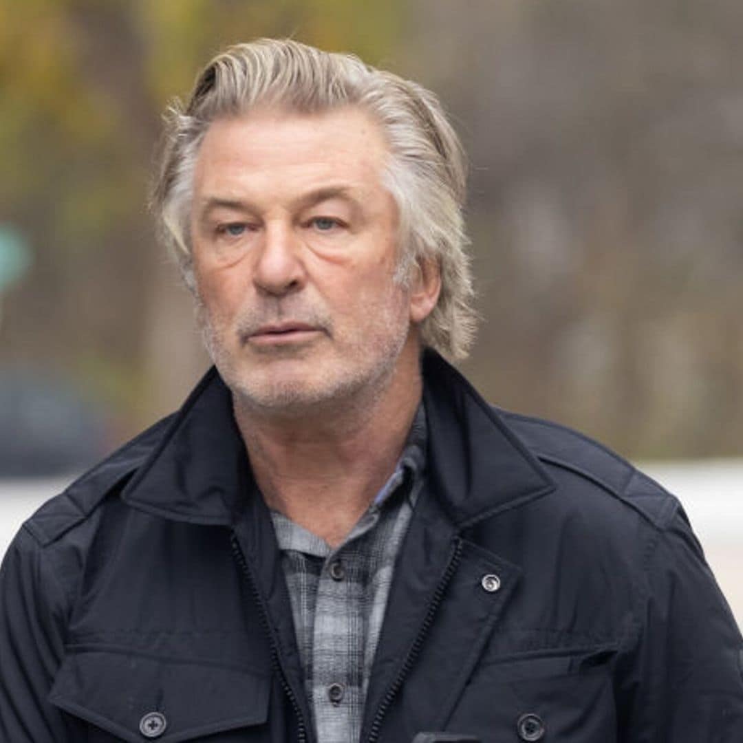 Trabajador de la película de Alec Baldwin perdería el brazo por la picadura de una araña venenosa