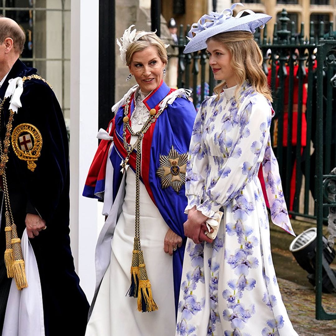 Elegante y segura de sí misma, Lady Louise, da un paso al frente entre las royals en la coronación