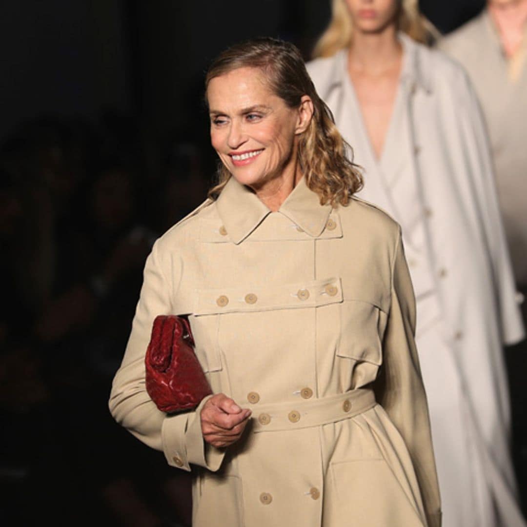 Lauren Hutton posa en ropa interior a los 73 años en una campaña no exenta de polémica