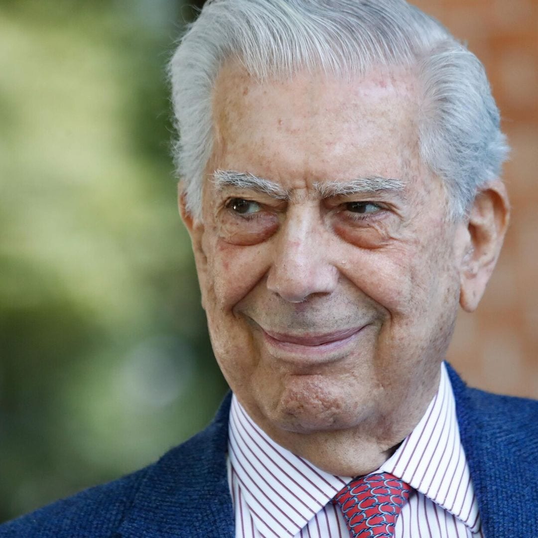 Mario Vargas Llosa está hospitalizado tras dar positivo a COVID-19