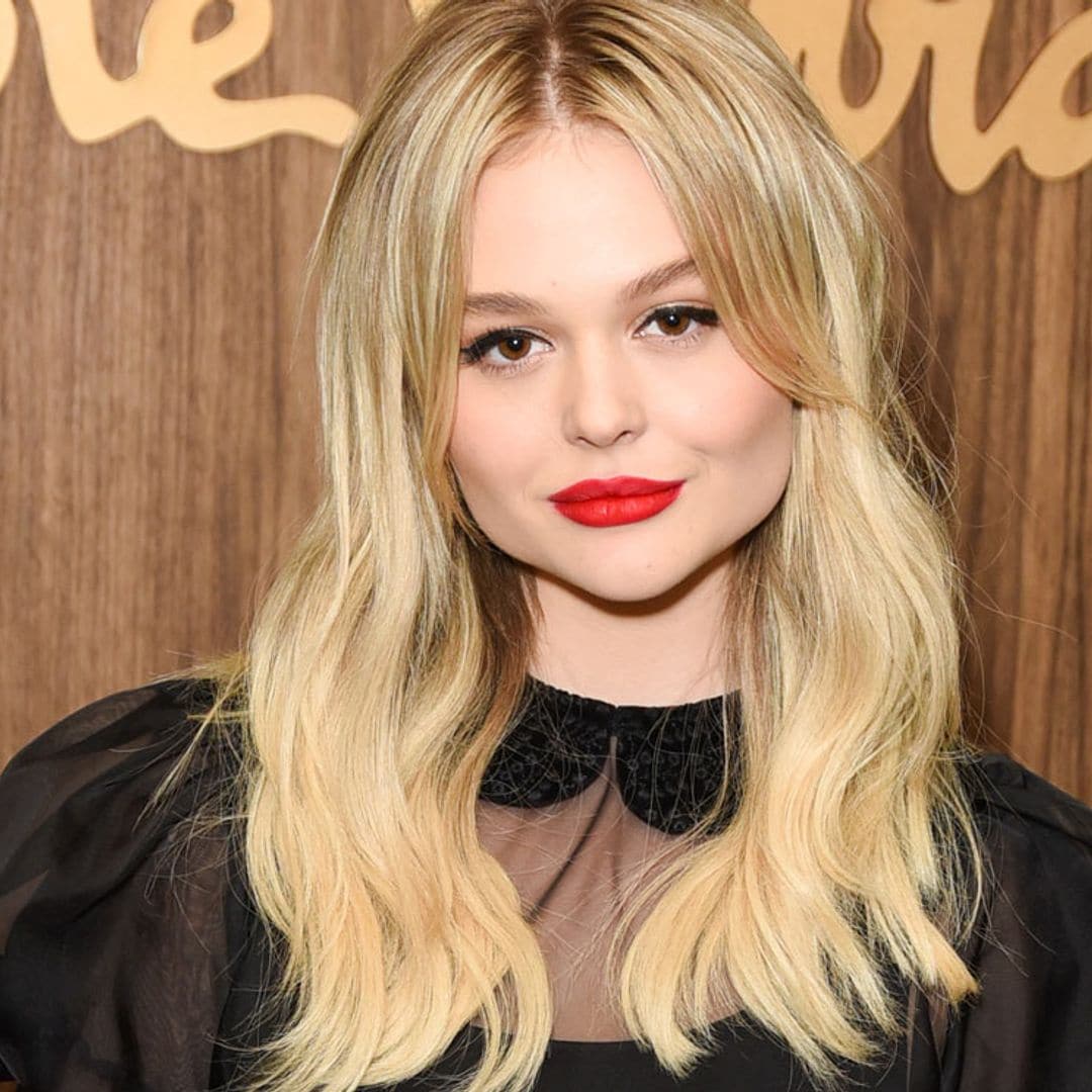 'Aquí la Reina Cotilla': desvelamos los secretos de estilo de Emily Alyn Lind