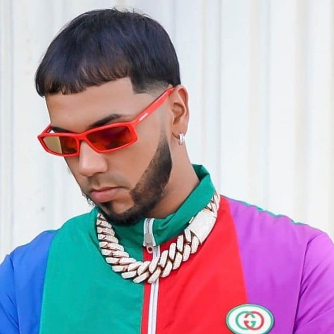 Anuel AA preocupa a sus fans tras propuesta a Karol G