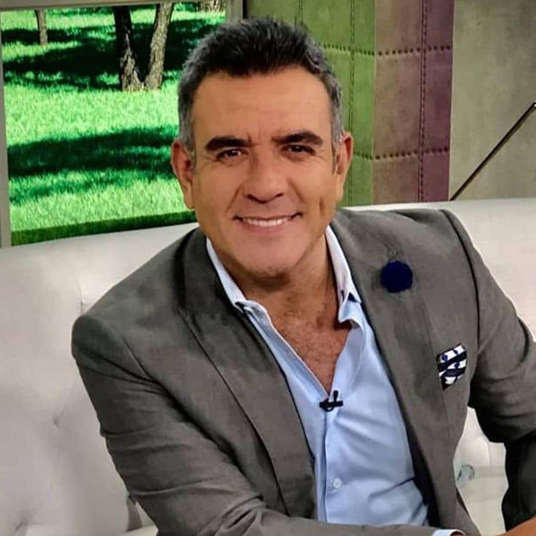 Héctor Sandarti comparte su renovada imagen para su show ‘Minuto para ganar’