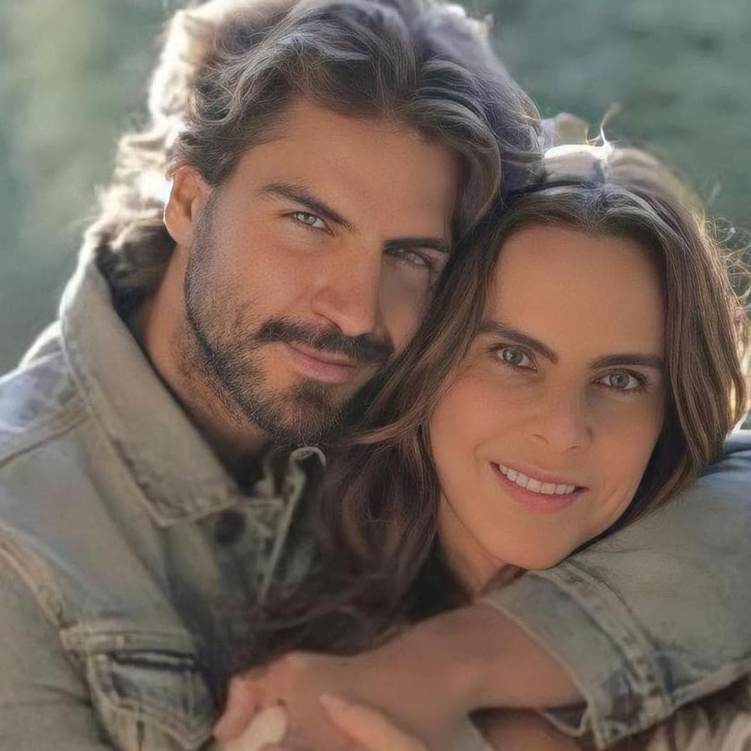 Kate del Castillo y Maxi Iglesias nos llevan entre el amor y el deseo en ‘Volver a Caer’