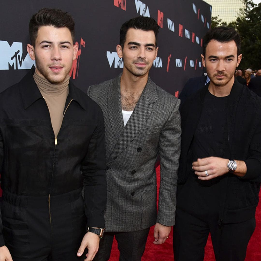 Los Jonas Brothers estrenan un videoclip de cine con Sophie Turner, Priyanka Chopra y Danielle Jonas