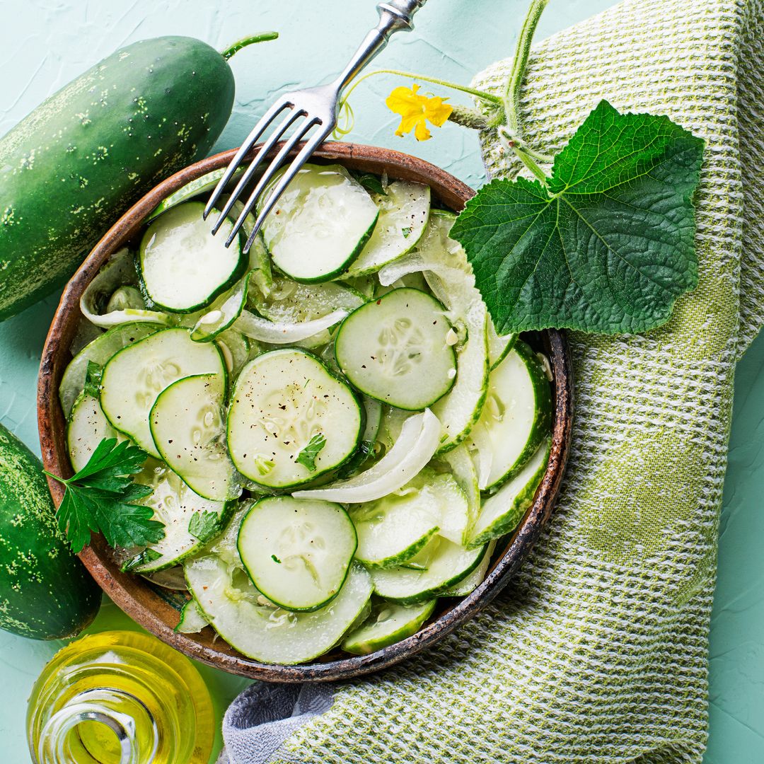 ensalada de pepino y cebolla