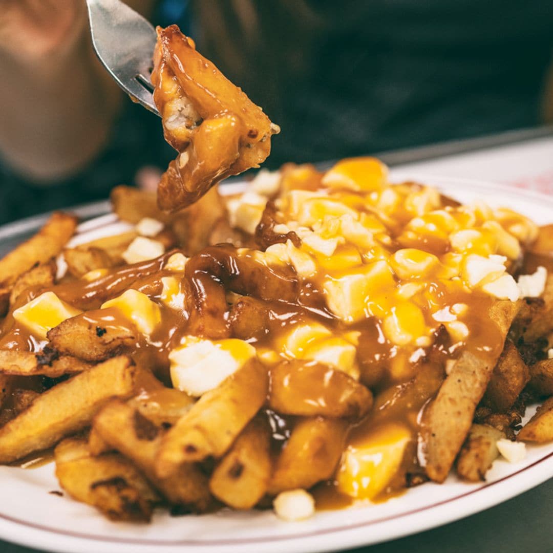 Si no conoces las ‘Patatas Poutine’... ¡serán tu nueva ‘perdición’!