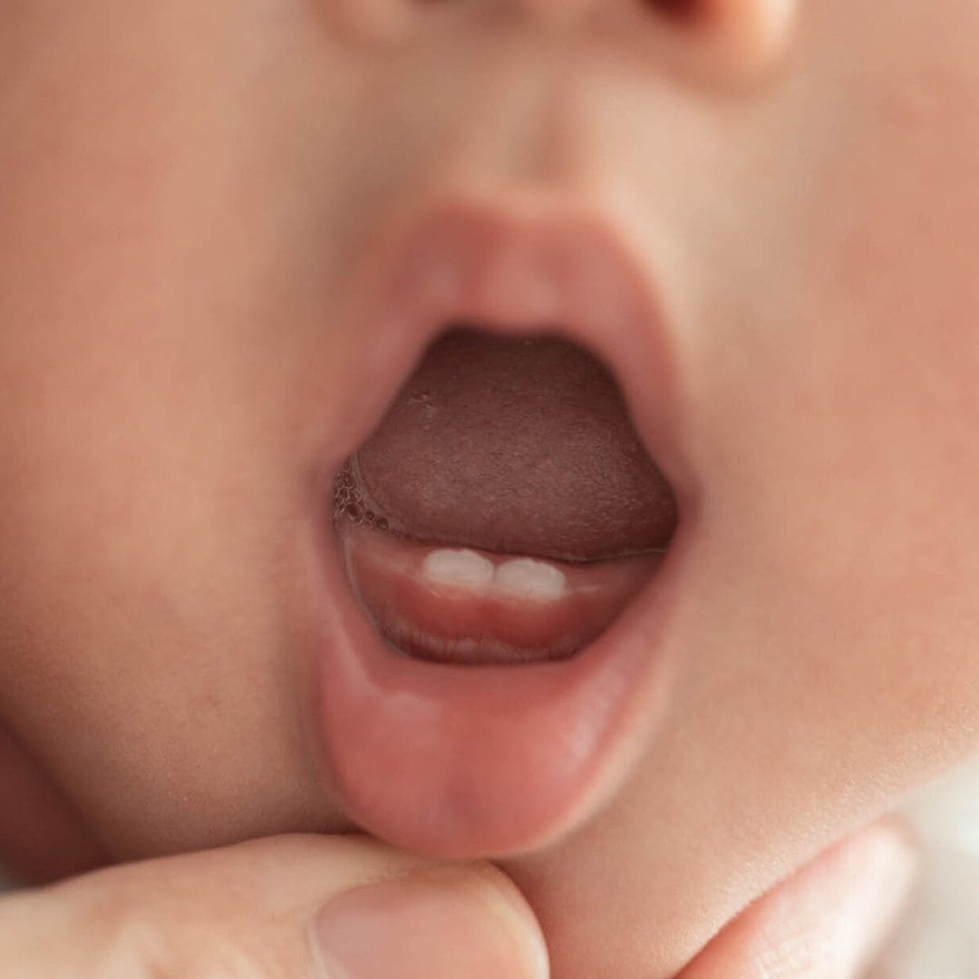 Sus primeros dientes también hay que cuidarlos