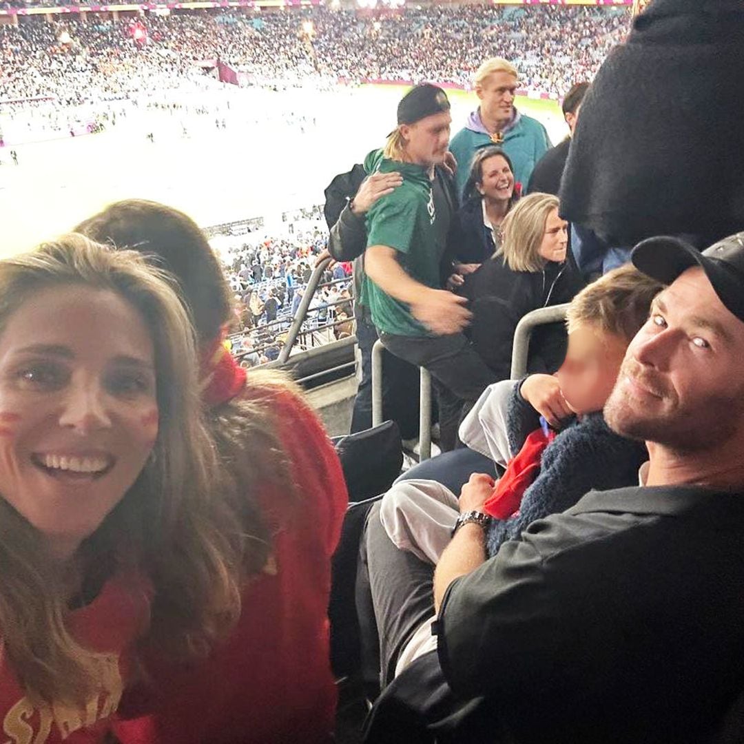 Elsa Pataky, sin parar de saltar, celebra con Chris Hemsworth y sus hijos la victoria de España en el Mundial