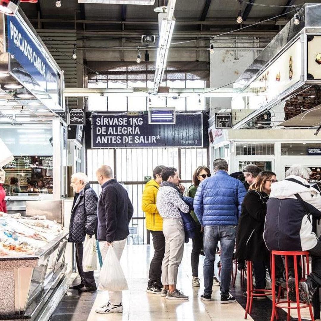 Hoy comemos en el mercado: Barras, bares y restaurantes en los 'food hall' de moda