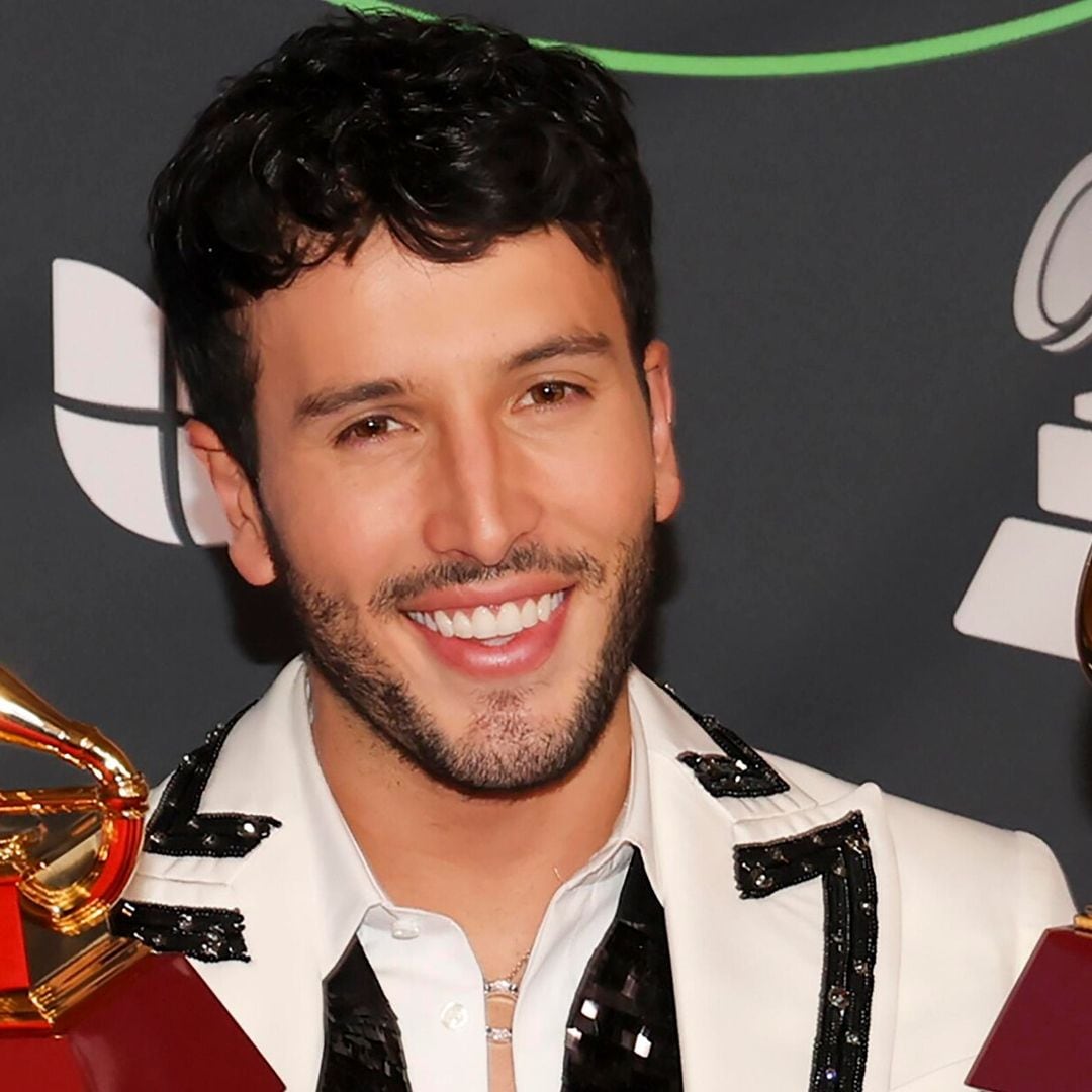 Sebastián Yatra recibe su Latin Grammy y se lo dedica con mucho cariño a su abuelo