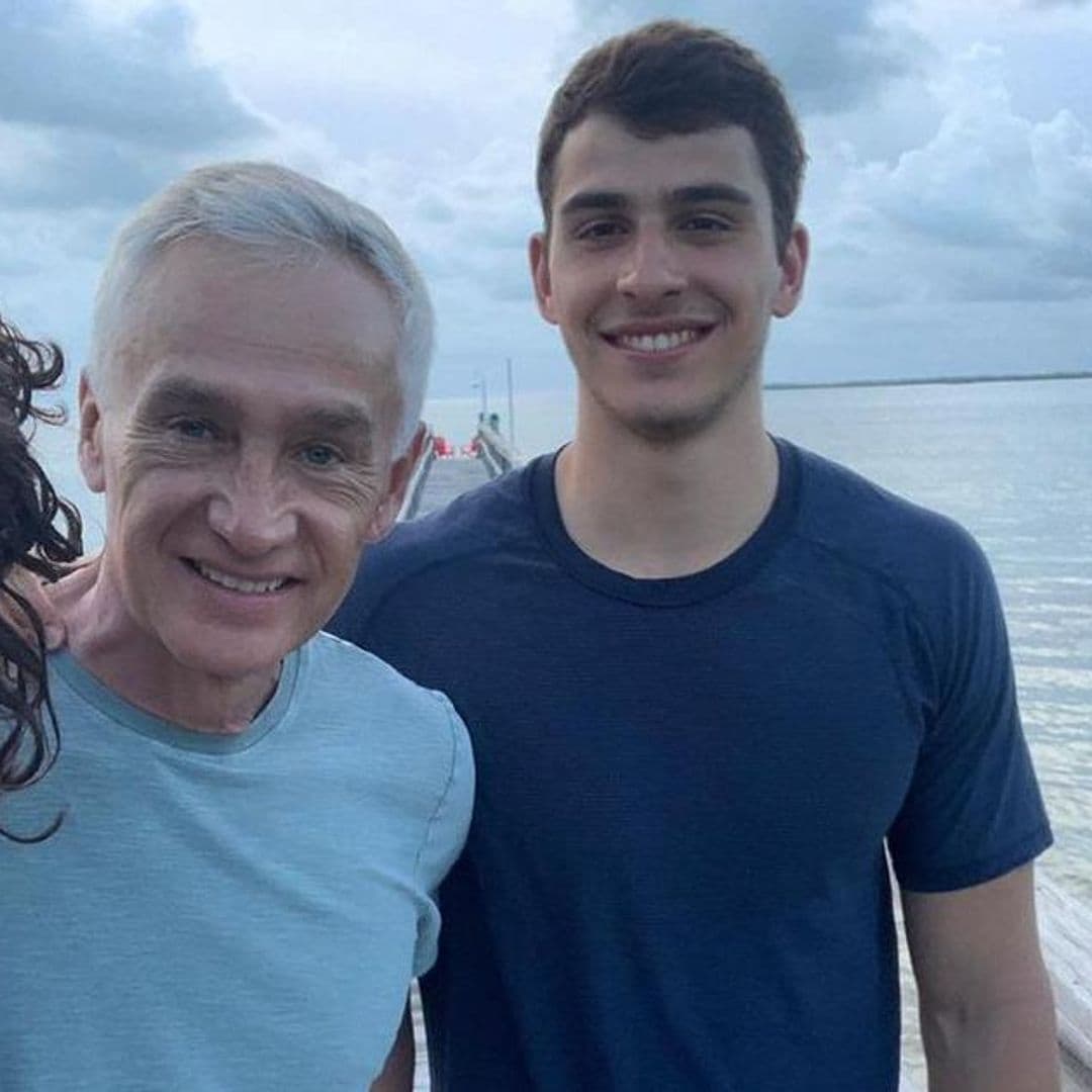 En medio de la devastación del huracán Ian, Jorge Ramos presume a su hijo, quien no siguió sus pasos